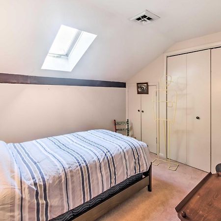 Runningwater Apartment In Lancaster With Deck Extérieur photo