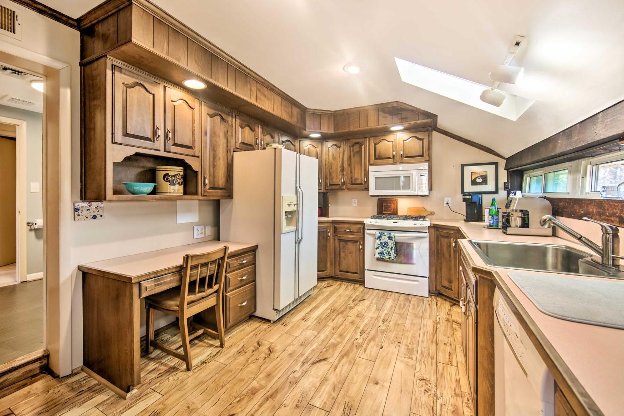 Runningwater Apartment In Lancaster With Deck Extérieur photo